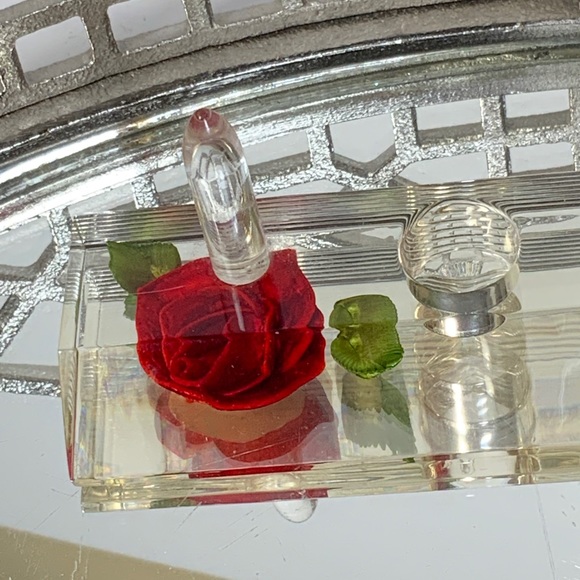 Bircraft Vintage Lip Stick Ring Lucite Rose Indiana Hand Carved - Picture 4 of 8